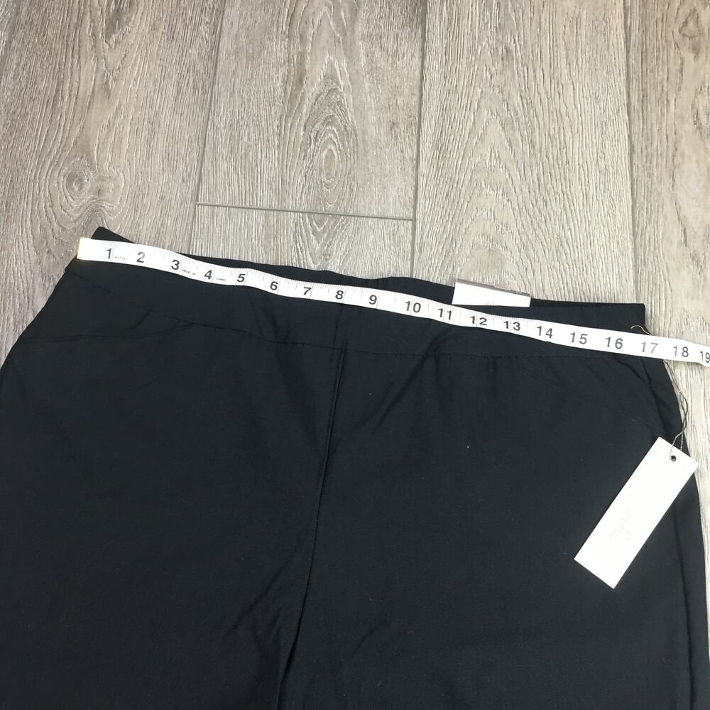 New Chico’s So Slimming Pull On Shorts Black Mid Length Stretch Womens 2.5 Large - Picture 5 of 8
